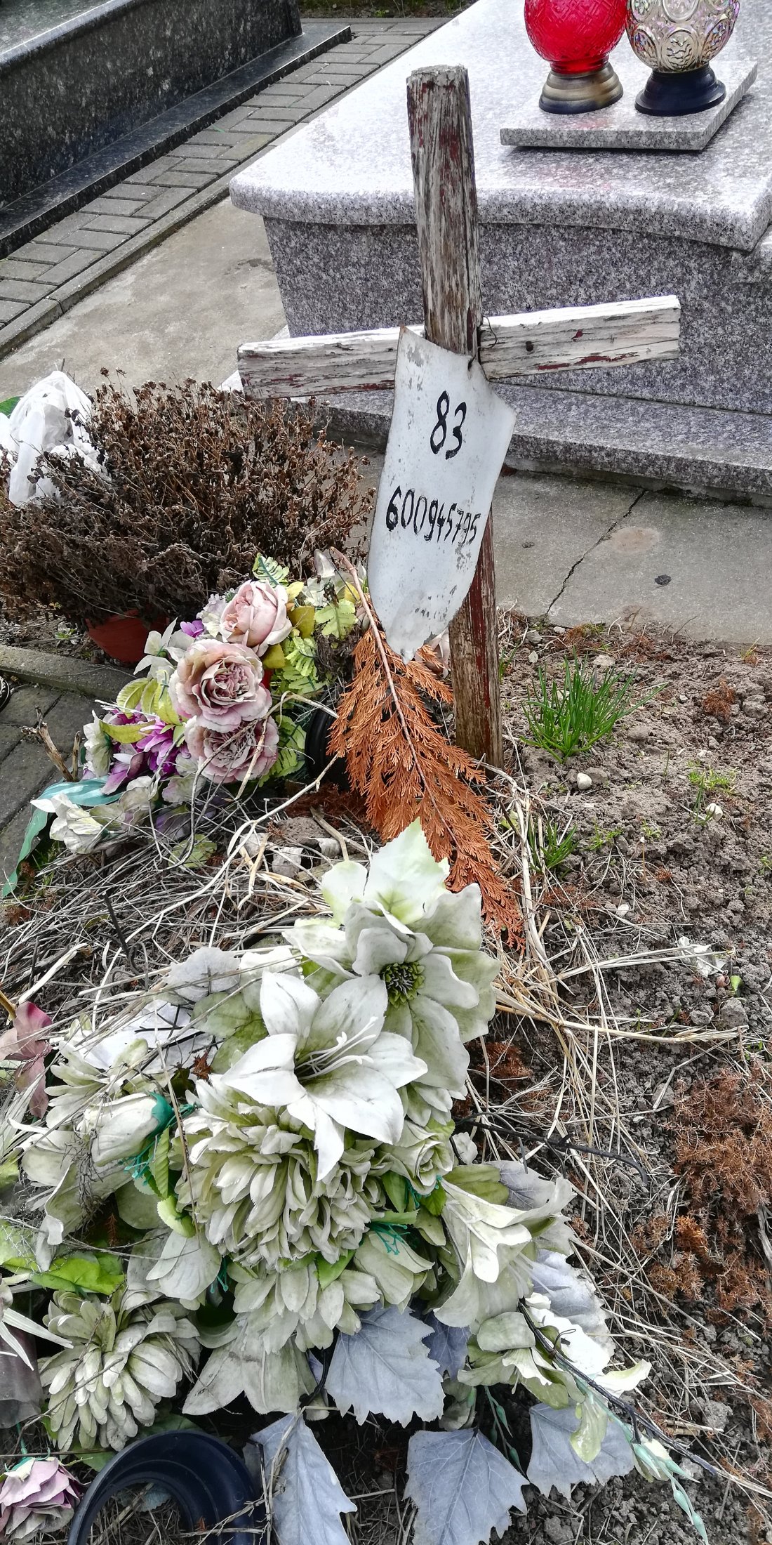 numer telefonu nieaktualny