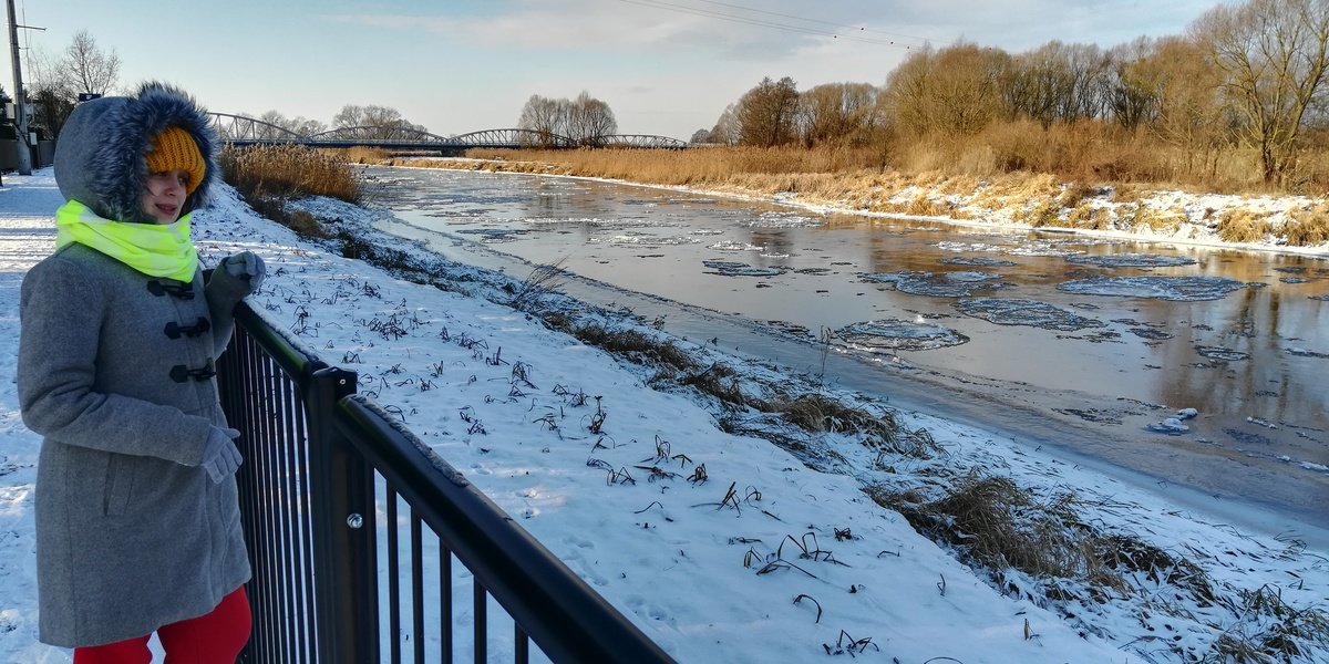 w drugi dzień Świąt na rzece jakby więcej kry