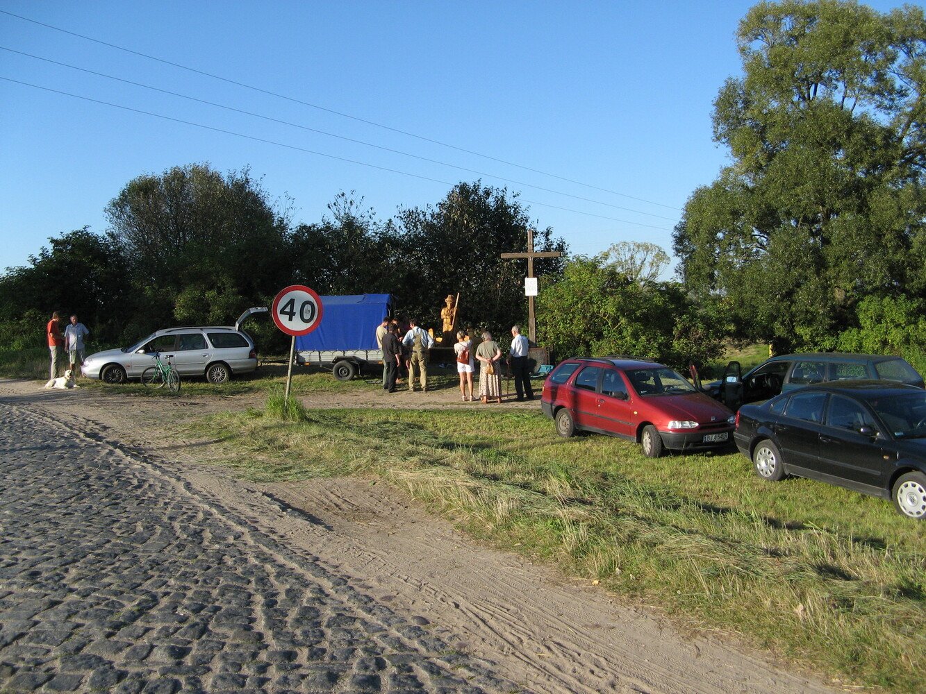 2009-08-21 instalacja pomnika W. Puchalskiego; zdjęcie Adam Malesiński.