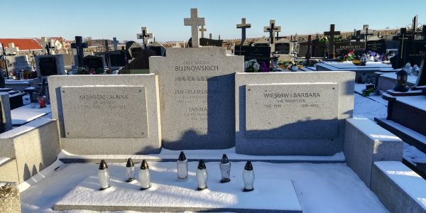 pomnik rodziny Bujnowskich